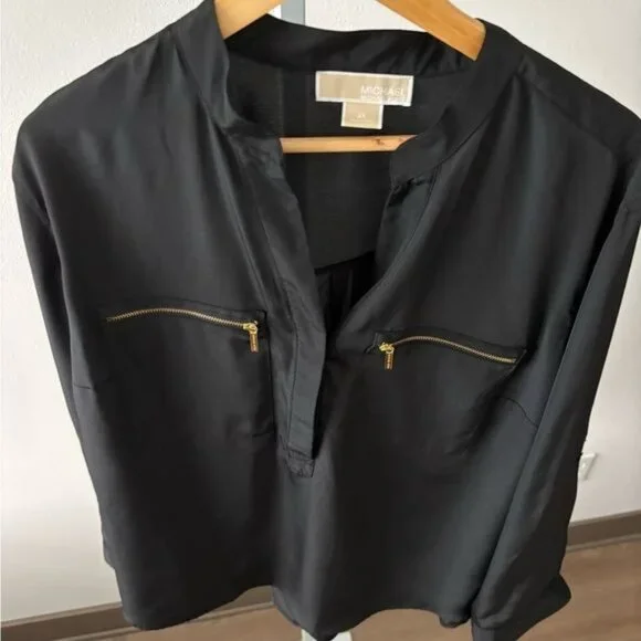 Michael Kors Blouse 2X Zip Pockets V Neck Quiet Luxury Dark Academia Soft Girl - Picture 12 of 12